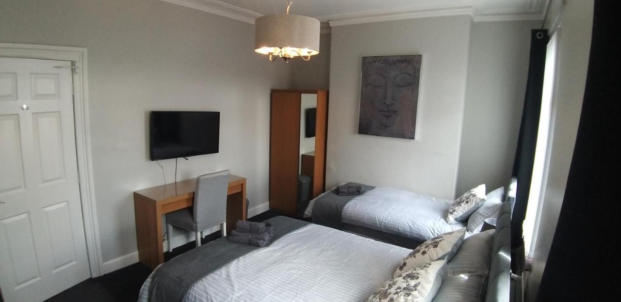 St. James Street Townhouse Belfast Eksteriør bilde
